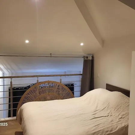 Casa de Férias Cote Village - Le Coeur Du Village Avec Piscine Partagee