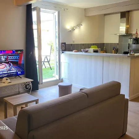 Cote Village - Le Coeur Du Village Avec Piscine Partagee