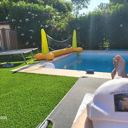 Casa de Férias Cote Village - Le Coeur Du Village Avec Piscine Partagee Salles-dʼAude