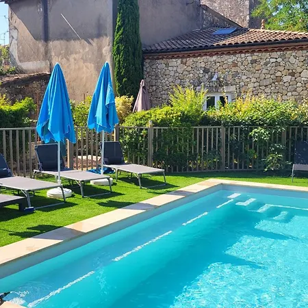Casa de Férias Cote Village - Le Coeur Du Village Avec Piscine Partagee